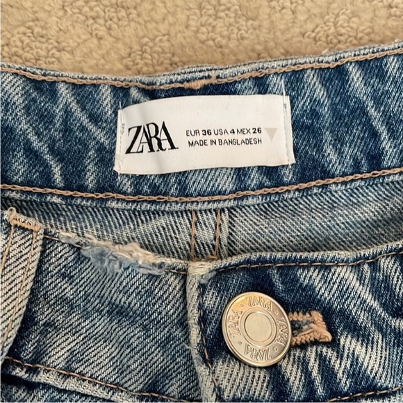 Zara denim shorts - Picture 3 of 3